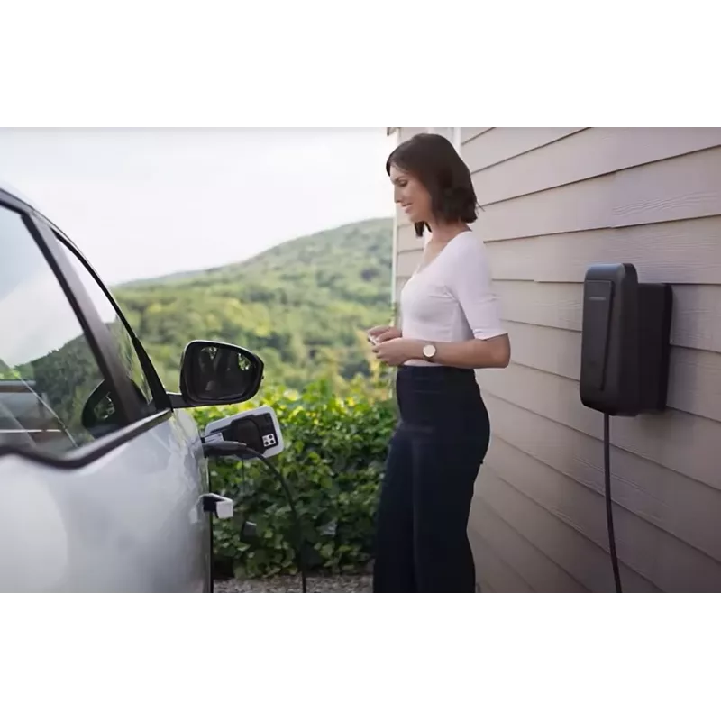 Sienas EV uzlādes stacija Hager witty one 11 kW 3 fāzes ar RFID, Bluetooth un 4,5 m Type 2 kabeli