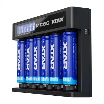 Lādētājs XTAR MC6C – 6 slotu viedais lādētājs cilindriskiem Li‑jon akumulatoriem, atbalsta 18650/21700/AA, 5V ieeja, melns