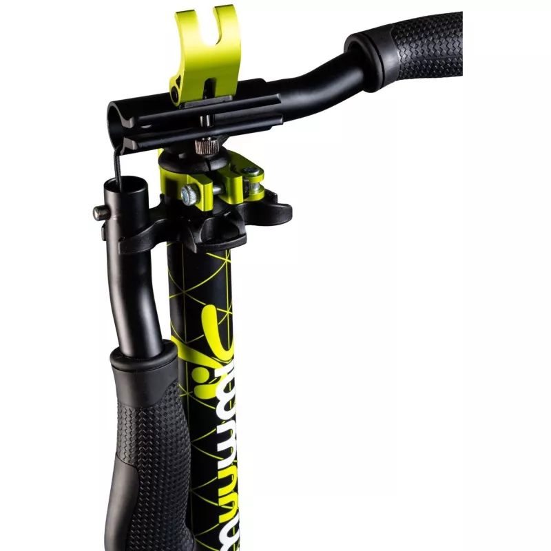 Alumīnija skrejritenis Pro 215 mm (melns/laims)