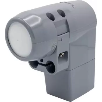 LNB TECHNISAT Universal Quattro 0010/8880 ar trokšņu koeficientu 0.1 dB