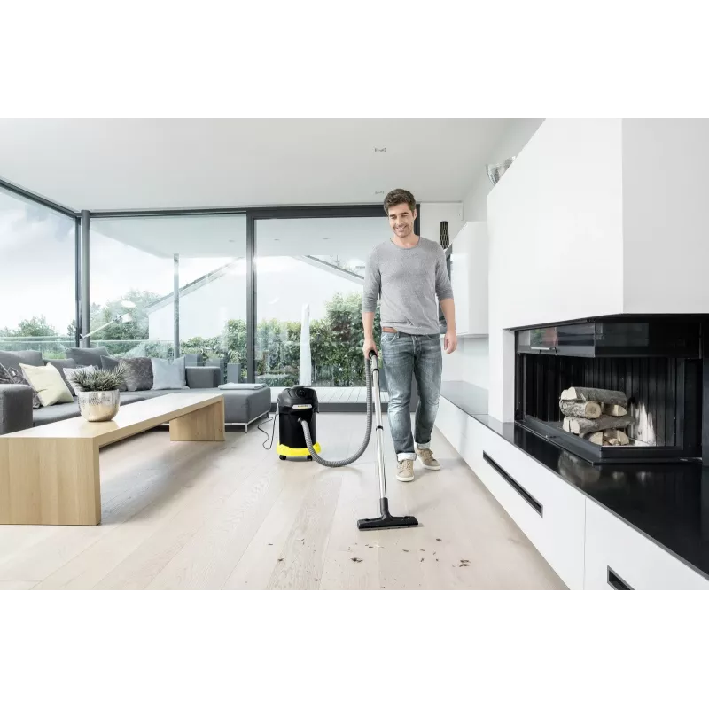 Sausais putekļsūcējs Karcher AD 4 Premium — 17 L, 600 W, bezmaiss, metāla šļūtene, hromēta caurule