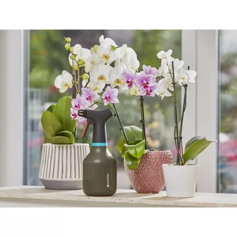 Rokas smidzinātājs Gardena 11110-20 0.75 L Melns