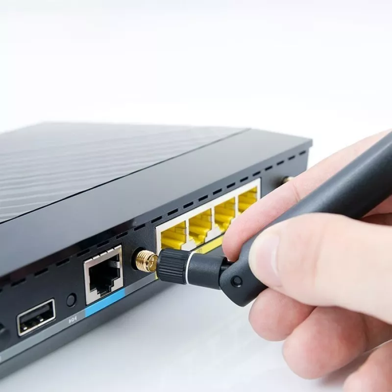Iekštelpu Wi-Fi antena QOLTEC 57046, divu joslu 2.4–2.5 GHz un 5.1–5.8 GHz, 5 dBi, 50 Ω