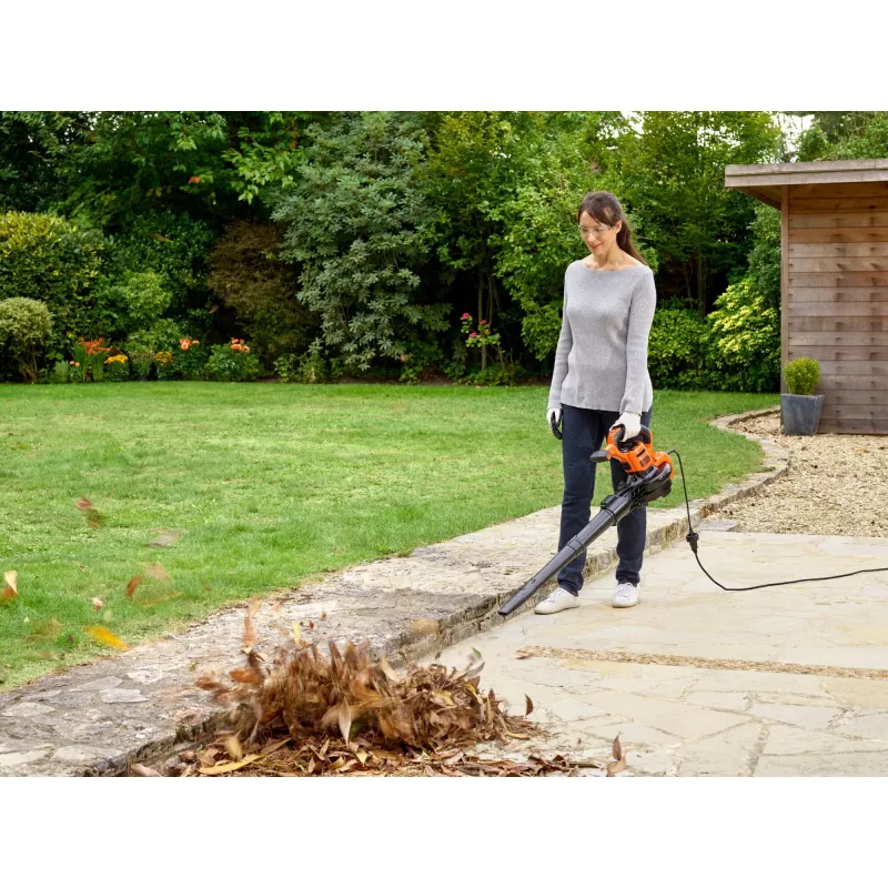 Black & Decker BEBLV301-QS lapu pūtējs un sūcējs 3 vienā, 3000 W