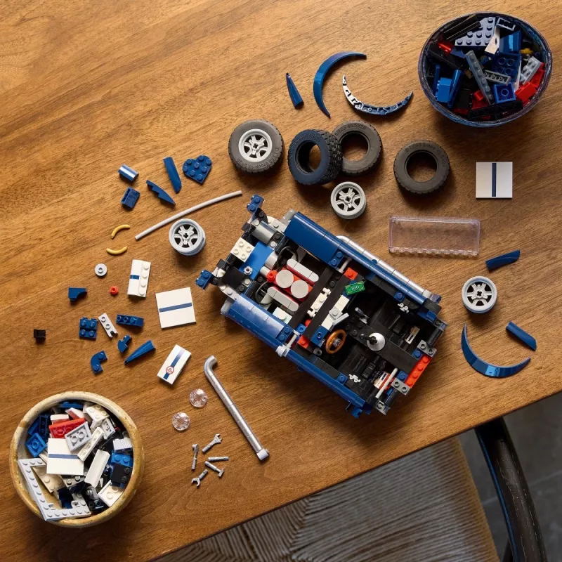 LEGO Icons 10357 Shelby Cobra 427 S/C