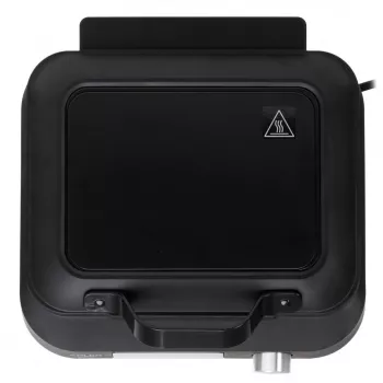 Vafeļu cepšanas iekārta Adler AD 3087 — elektriskā Beļģu vafeļu dzelzs, 2200 W, 2 taisnstūra plāksnes 9×17 cm, melna