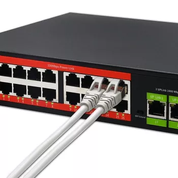 Ethernet PoE slēdzis QOLTEC 16x RJ45, 2x RJ45 augšupielāde, 1x SFP (MPN 52291)