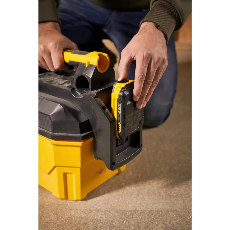 Stanley FATMAX SFMCV002B-XJ putekļsūcējs 7,5 L, mucas tipa, sausai un mitrai tīrīšanai, bez maisiņa
