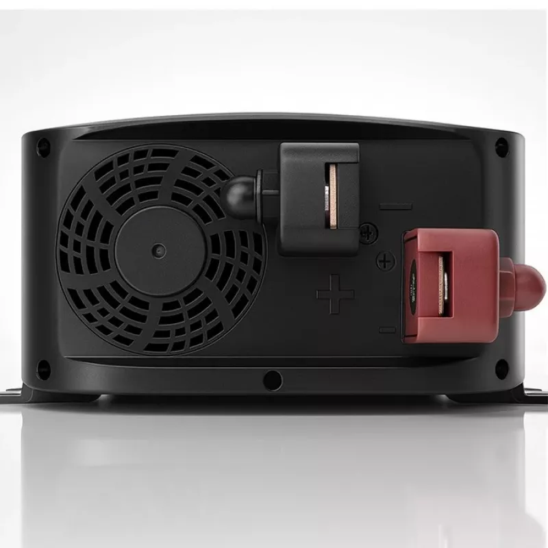 Qoltec 51952 viedais Monolith akumulatoru lādētājs LiFePO4/AGM/GEL/SLA, 10 A, 24 V