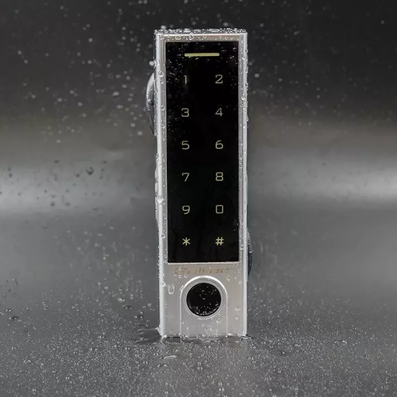 Qoltec 52448 Kodu slēdzene TITAN ar pirkstu nospiedumu lasītāju | RFID | BT 4.0 | Kods | Karte | Atslēgas piekariņš | Durvju zvans | IP68 | EM