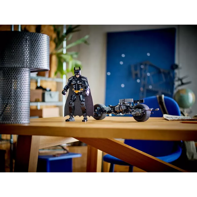 LEGO® DC Batman™: Betmena konstruējama figūra un motocikls 76273