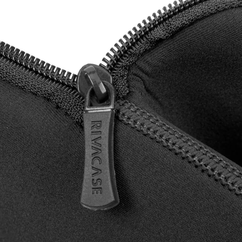 Rokassomas maciņš Rivacase 5226B 39.6 cm 15.6 collas Melns