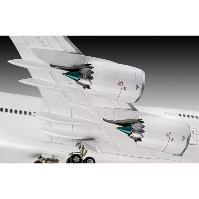 Lidmašīnas modelis Revell Boeing 747-8 Lufthansa New Livery