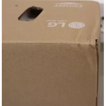 LG produkts ar bojātu iepakojumu, lietots, saskrāpēta kāja