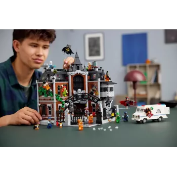 LEGO Batman 76300 Arkham Asylum būvēšanas komplekts