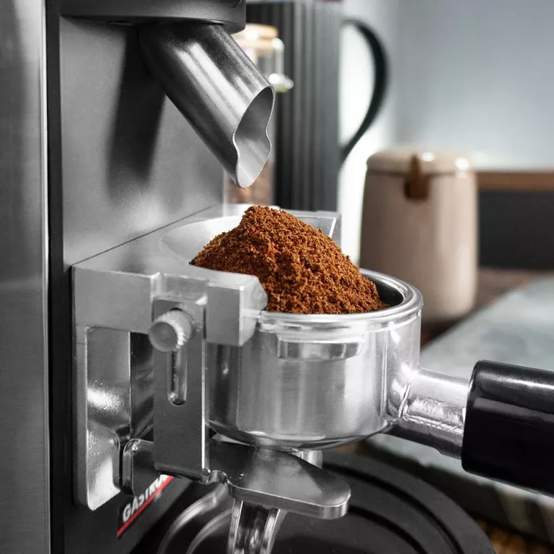 Kafijas dzirnaviņas GASTROBACK Design Pro Touch 30 — konusveida dzirnakmeņi, 300 g tvertne, 150 W, melna/caurspīdīga