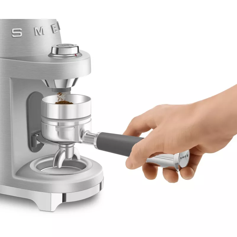 SMEG kafijas dzirnaviņas 50. gadu stils CGF02SSEU *Sudrabs*