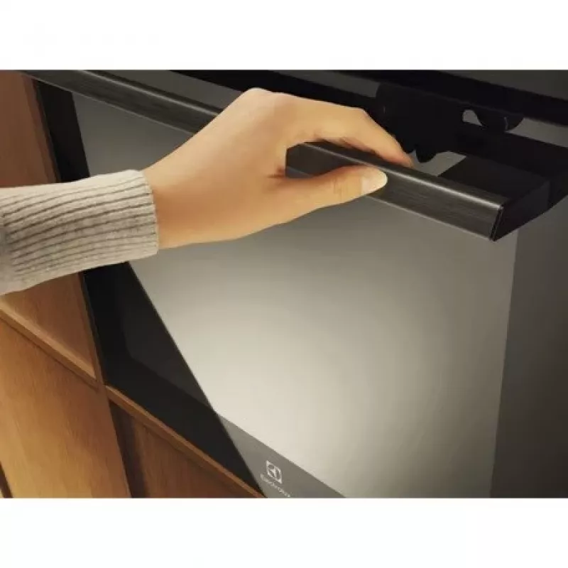 Iebūvējamā elektriskā cepeškrāsns Electrolux LOE8H39Z — 72 L, pirolītiskā, konvekcija, grils, TFT displejs, A+