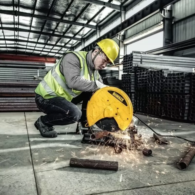 DeWALT D28730-QS galda griešanas zāģis 4000 RPM
