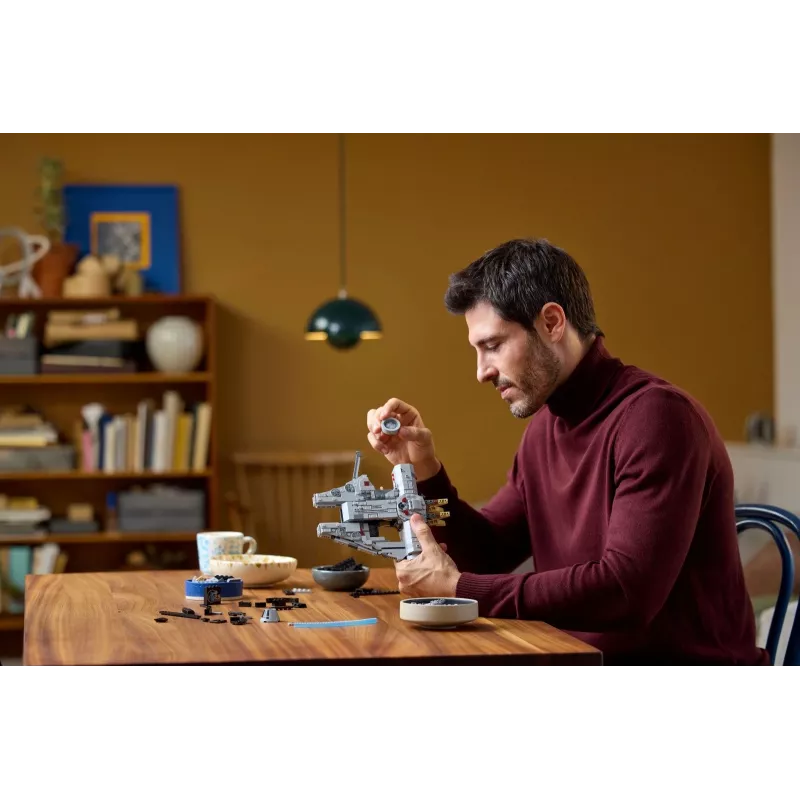LEGO Star Wars 75375 Millennium Falcon konstruktors, 921 detaļa, 18+, 190×240×130 mm