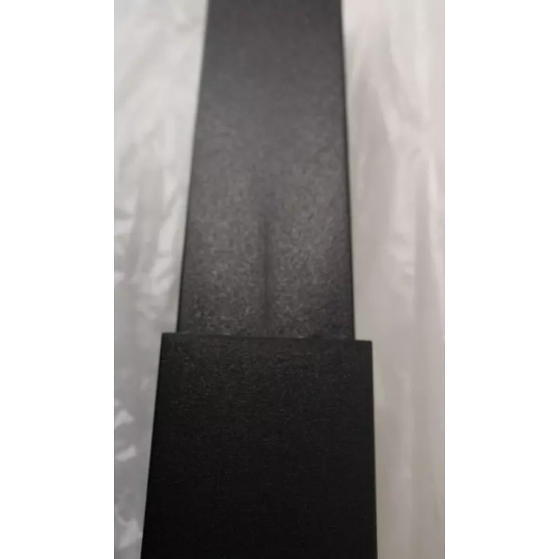 LG produkts ar bojātu iepakojumu, lietots, saskrāpēta kāja