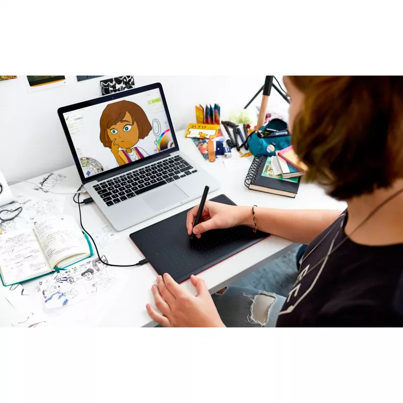 Wacom One by Medium grafiskais planšetdators Melns, Sarkans 2540 lpi 216 x 135 mm USB