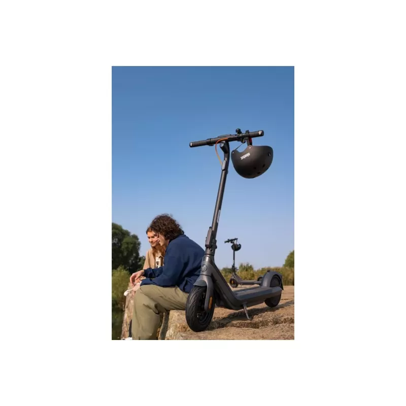 Segway Ninebot E2 Pro elektriskais skrejritenis