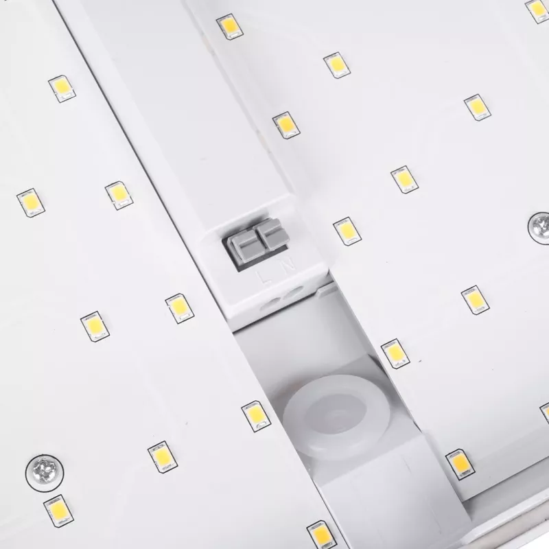 Maclean MCE292 W LED mājas numura lampa ar krēslas sensoru, 12 W, 950 lm, IP65, balta