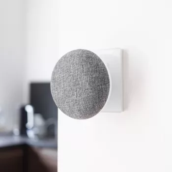 Hombli Doorbell Chime 2 – bezvadu durvju zvana signāls, 433.92 MHz, AC 110–240V, C tipa spraudnis, pelēks/balts