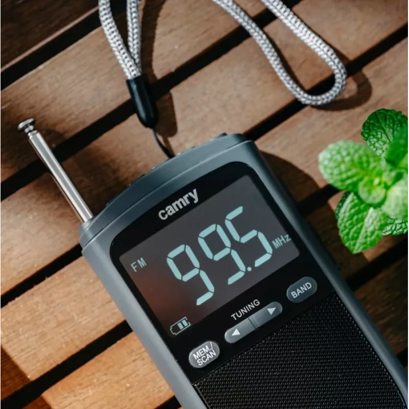 Camry CR 1905 pārnēsājamais mini radio ar modinātāju, melns