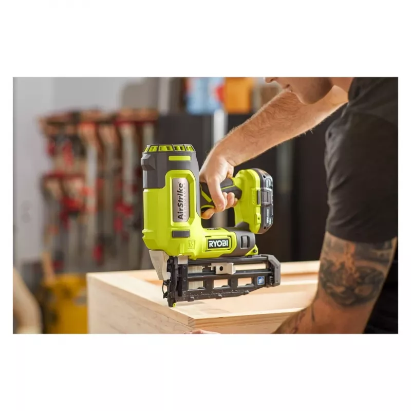 Ryobi 16G Naglotājs