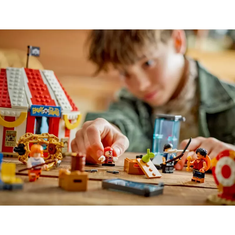 LEGO Būvējams komplekts Klauna Baggija cirka telts 75637 — 573 gabali, 4 minifigūras, vecumam 8+