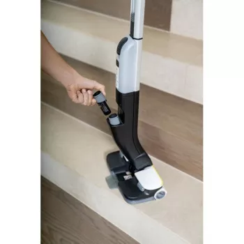 Stikva sūcējs Karcher FC 4-4, 2.5 Ah Li-Ion akumulators, slapjā un sausā tīrīšana, 30 cm rullīšu birste, melns/pelēks