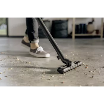 Putekļsūcējs Karcher WD 4 S V-20/5/22 — 20 L nerūsējošā tērauda tvertne, 5 m šļūtene, 1000 W, slapjai un sausai tīrīšanai