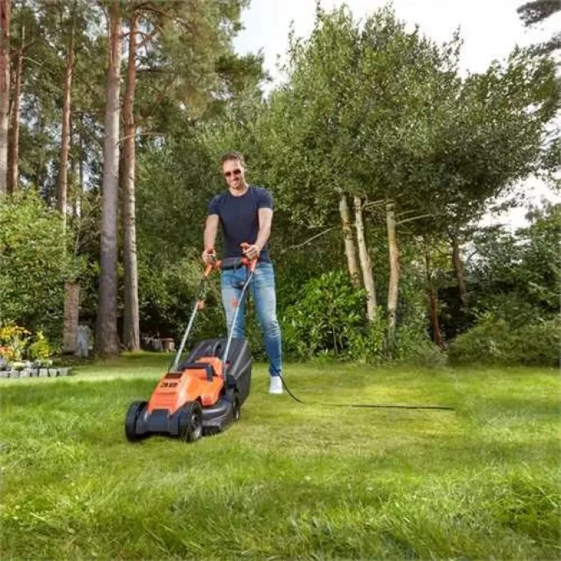 Black & Decker elektriskais zāles pļāvējs ar griešanas augstuma regulēšanu 1200 W, griešanas platums 32 cm