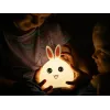 Tracer Bunny balta nakts lampiņa