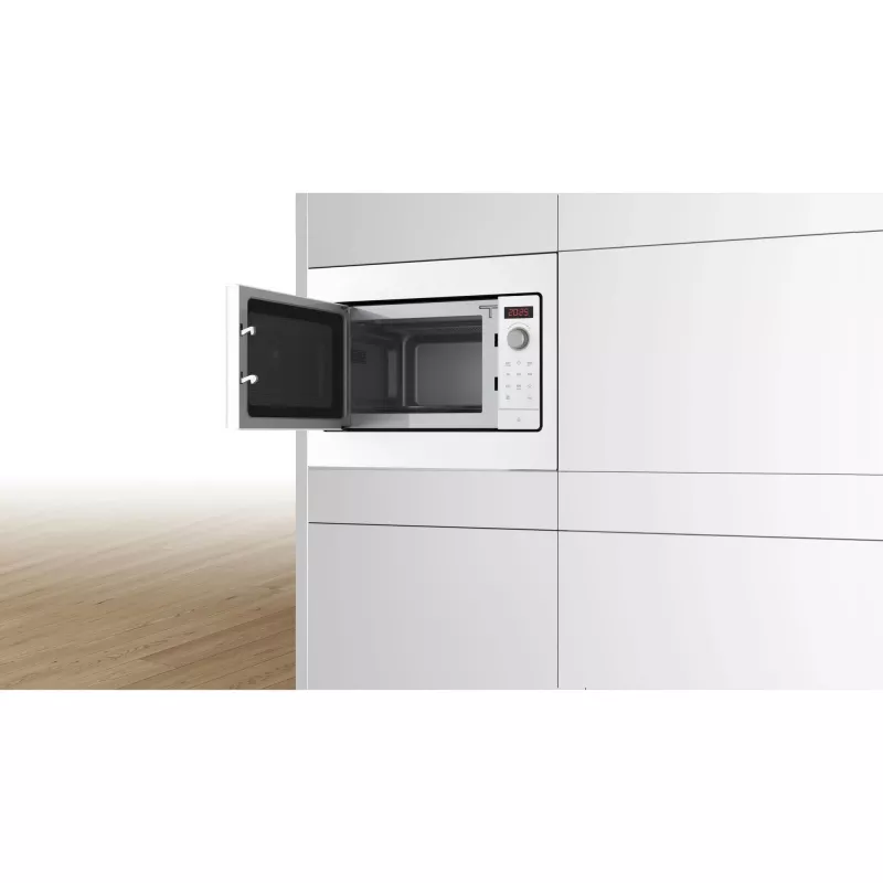 Iebūvējamā solo mikroviļņu krāsns Bosch BFL523MW3, 800 W, 20 L, balta, skārienvadība un rotācijas regulators
