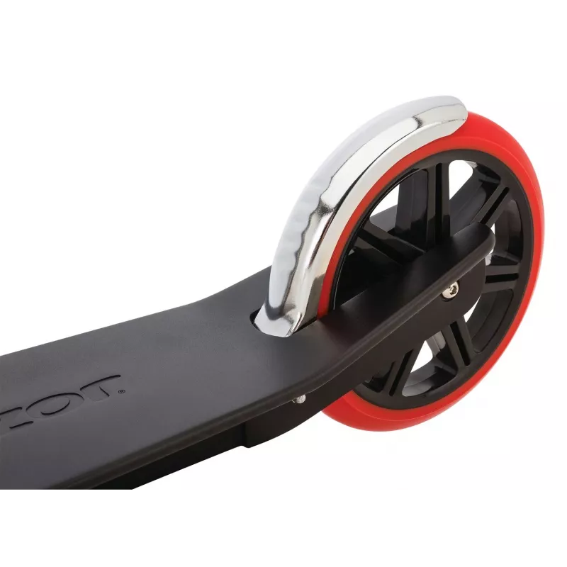 Skrejritenis Razor Carbon Lux