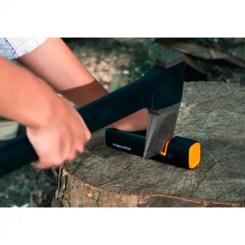 Fiskars XSharp universālais asināmais