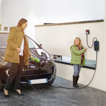 Qoltec Mobile EV Car Charger Adjustable 2in1 Type2 | 11kW | CEE 5 PIN | LCD | 3 fāzes | Portatīvs | Wallbox | 5m