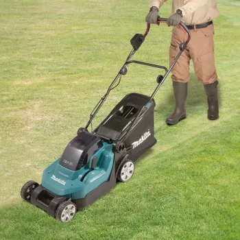 Makita DLM382PM2 - Bezvadu zāles pļāvējs - 18 V - 4 Ah - 2 baterijas - 3700 1/min - 38 cm - 16.9 kg