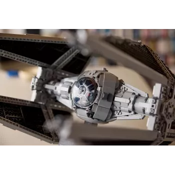 LEGO Star Wars Tie Interceptor modelis 75382 — detalizēts zvaigžņu kuģa būvējums, 1931 gab., 18+