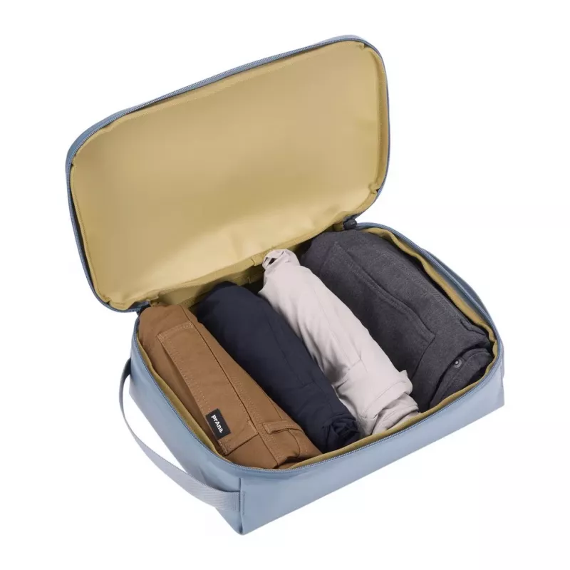 Thule 5607 Chasm medium gear cube pelēkā krāsā