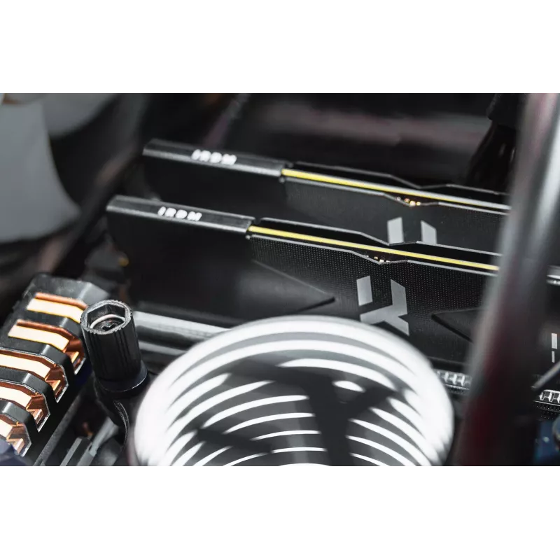 Atmiņa DDR5 IRDM 16GB (1×16GB) / 8000 CL36 melna