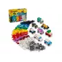 LEGO Classic Creative Vehicles Krāsainu Auto Modeļu Komplekts ar Policijas Auto un 11023 Classic Zaļa Pamatne 32x32 Kniedes