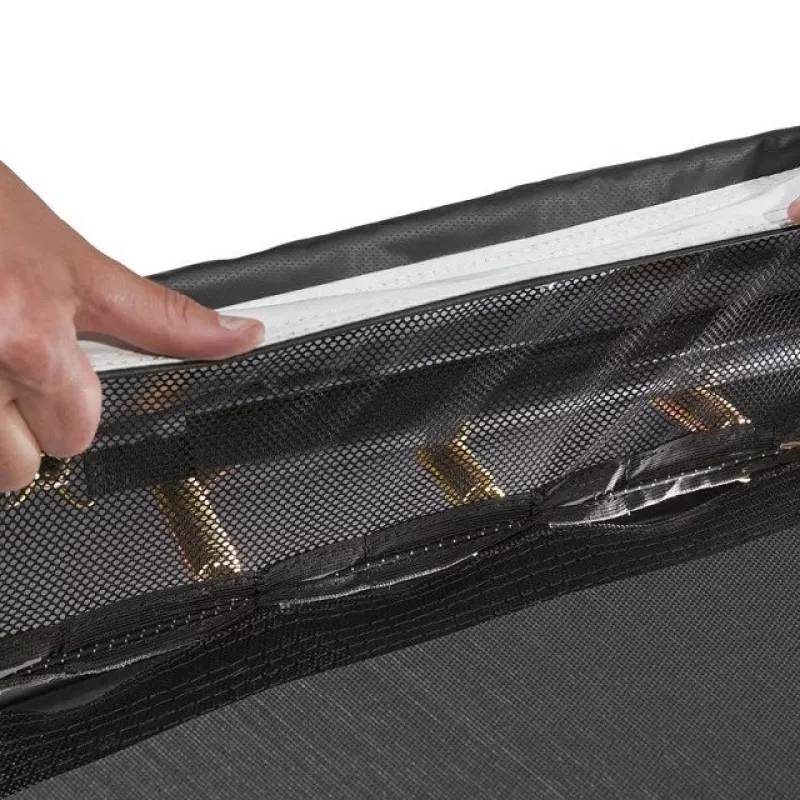 Zemes līmeņa batuts Salta Royal Baseground Sport 396 cm, apaļš, 330 cm lecamais paklājs, 80 atsperes, tērauda rāmis, PVC polsterējums