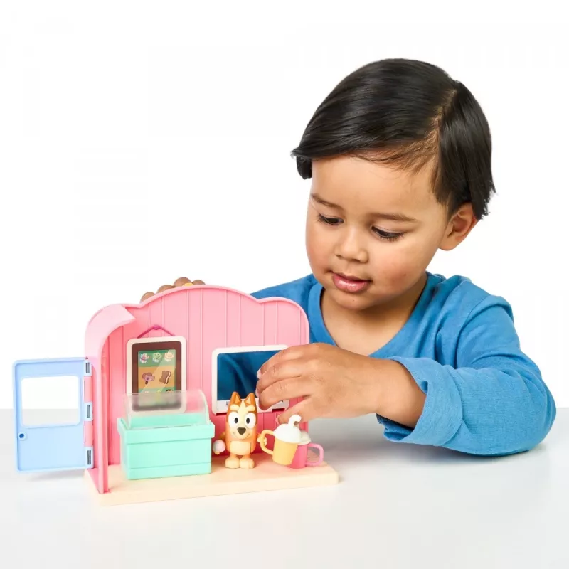 TMTOYS figūru komplekts Mini Bluey Saldējuma Veikals BLU17553 – kolekcionējamas rotaļu figūras, maza mēroga komplekts