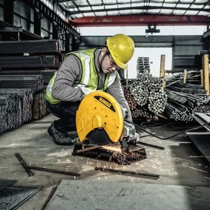 DeWALT D28730-QS galda griešanas zāģis 4000 RPM