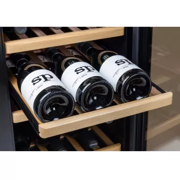 Caso WineComfort 24 vīna dzesētājs, 24 pudeles, kompresora tehnoloģija, melns