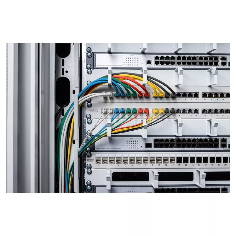 DIGITUS CAT 6 U-UTP Slim savienojuma kabelis, 0,3 m, zaļš, 10 gab. iepakojumā